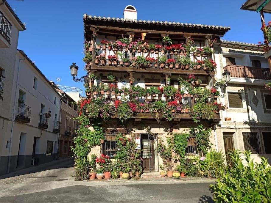 Casa Rural En Candeleda Con Piscina Y Un Maravilloso Jardin Luaran gambar