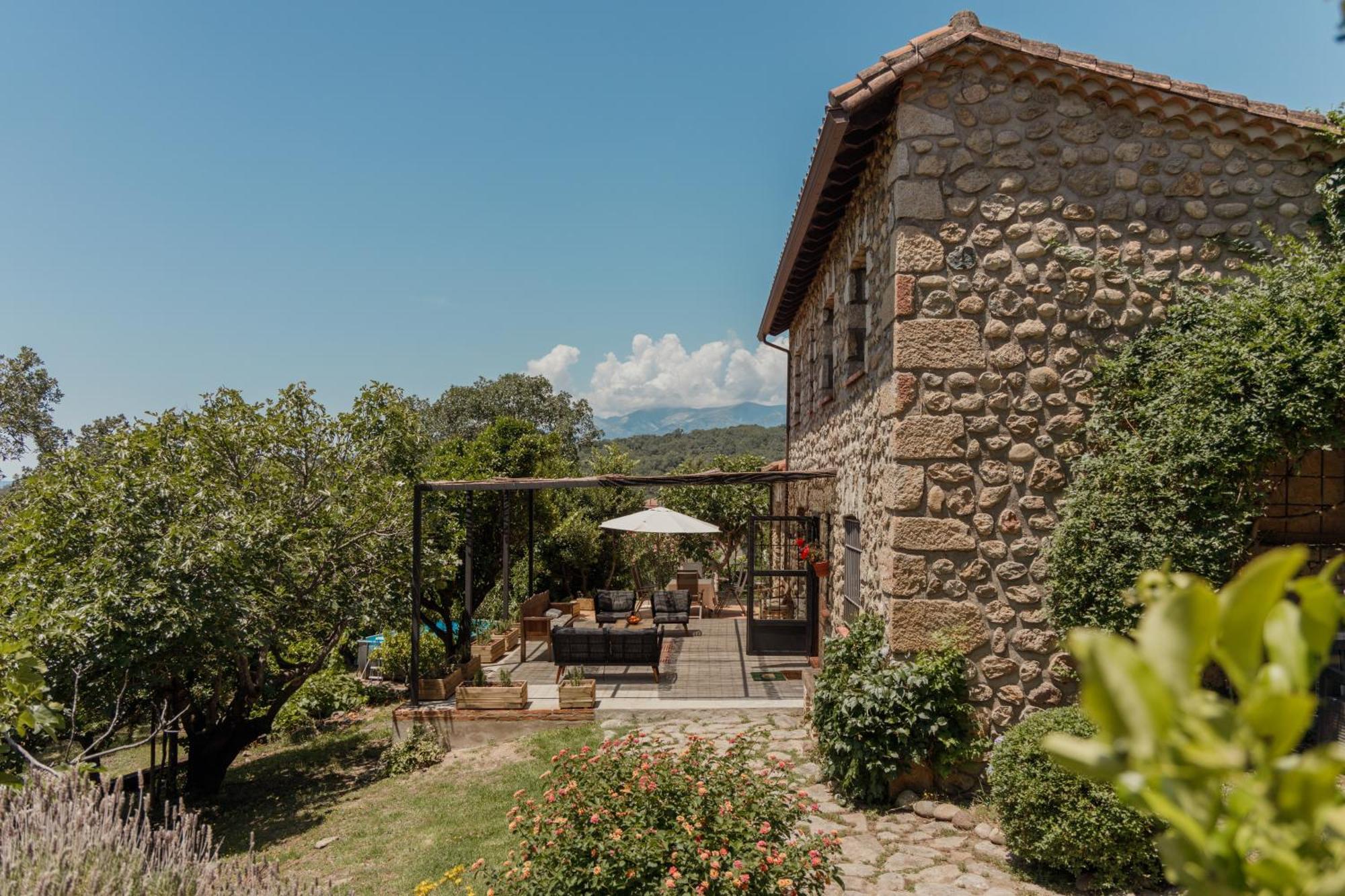 Casa Rural En Candeleda Con Piscina Y Un Maravilloso Jardin Luaran gambar