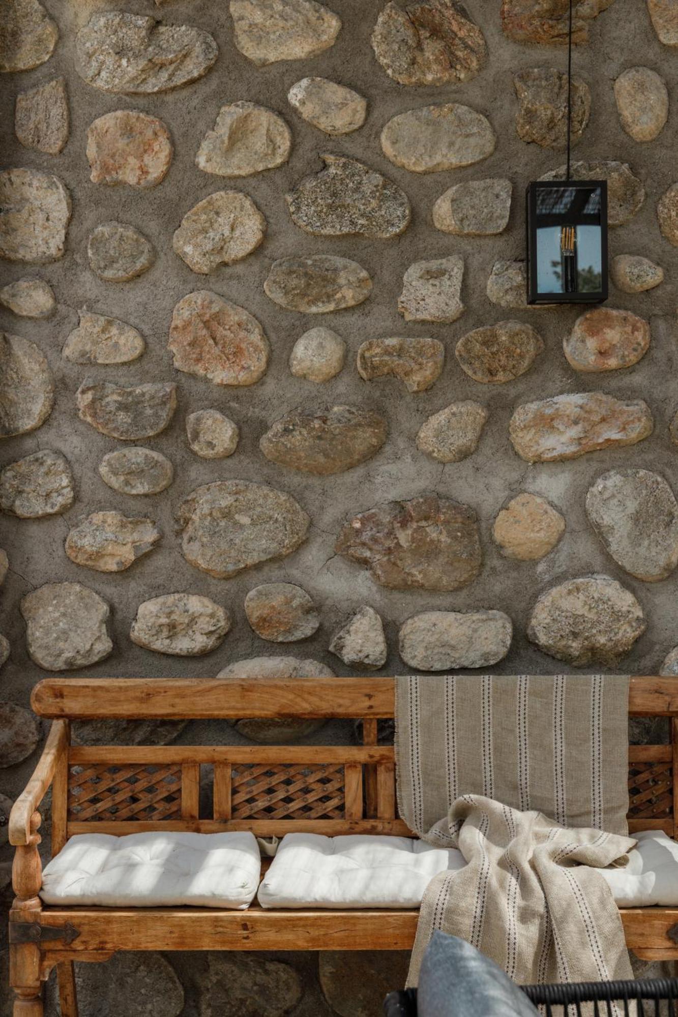 Casa Rural En Candeleda Con Piscina Y Un Maravilloso Jardin Luaran gambar